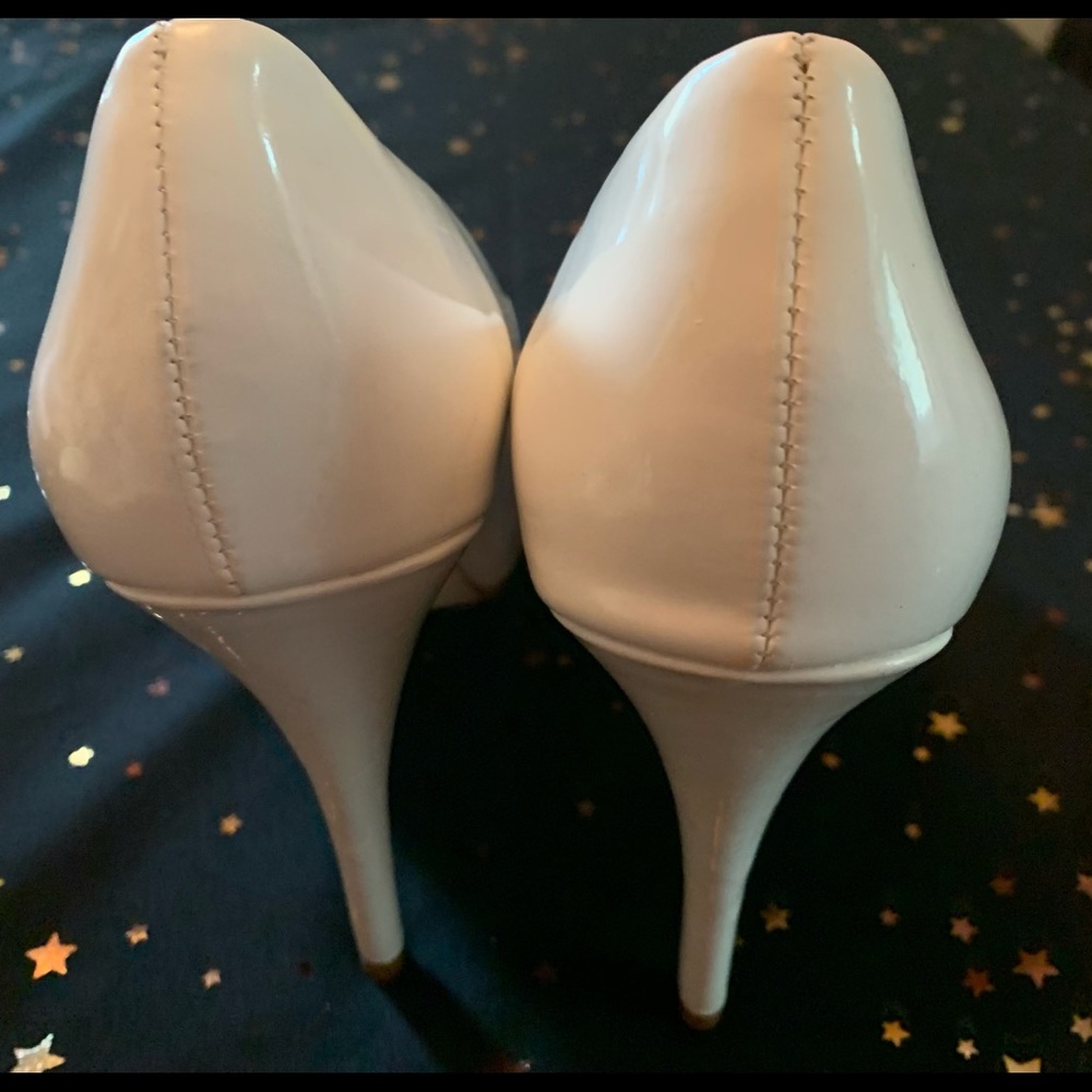 Summer is here only when you wear white heels!
